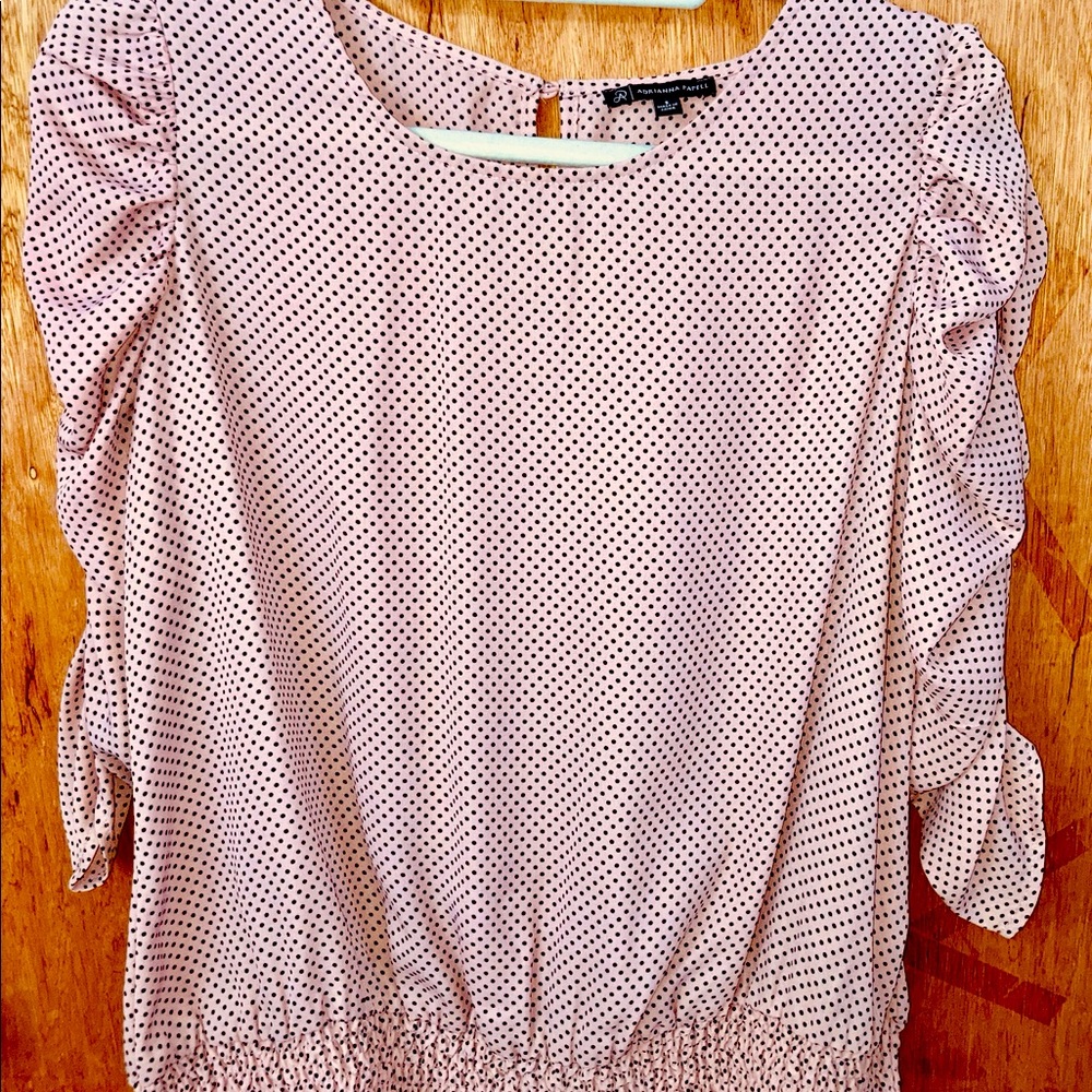 ADRIANNA PAPELL  3/4 sleeve blouse pink with black polka dots fitted waist